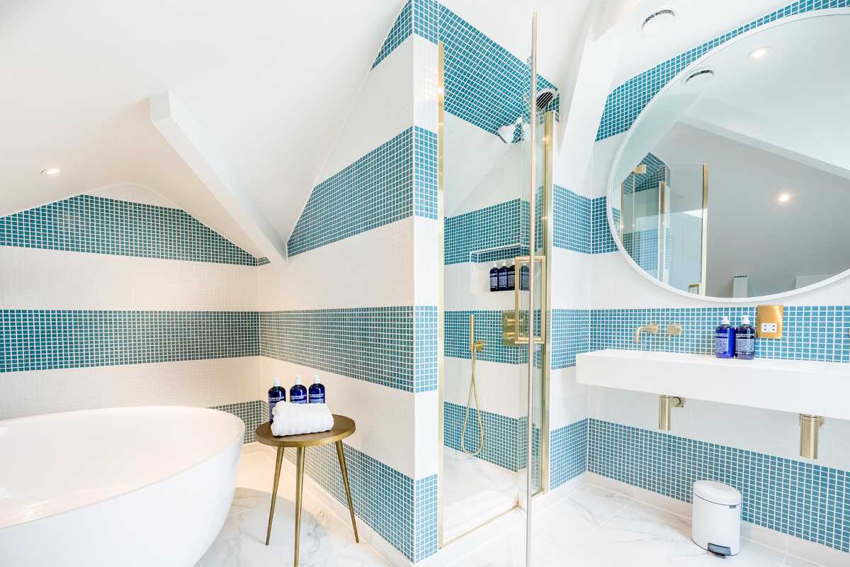 nici suite - bathroom